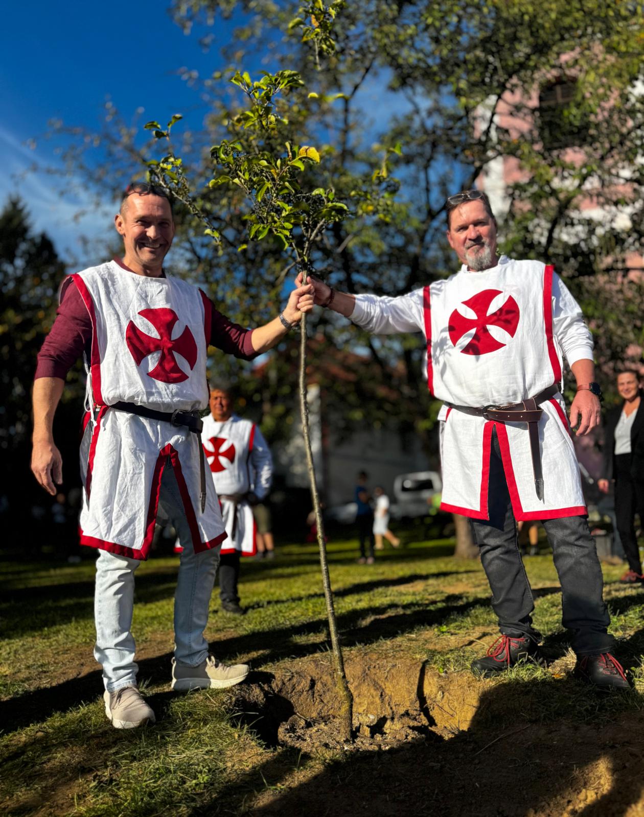 Sázení Stromu charity a Stromu života